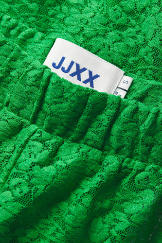 Short vert de JJXX, avec une texture côtelée et une ceinture élastique.