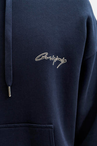 Pull-over bleu avec capuche d'ORIGINALS BY JACK & JONES, avec du texte brodé sur la poitrine et une poche kangourou.