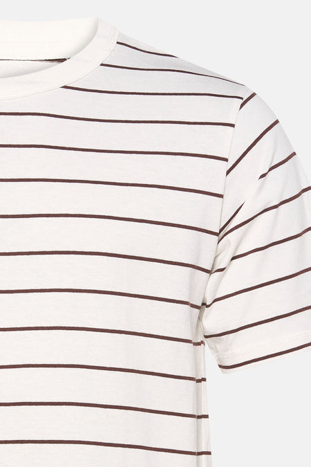 T-shirt blanc à manches courtes de ORIGINALS BY JACK & JONES, avec des rayures horizontales marron.