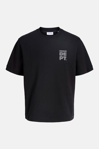 Pull noir de CORE BY JACK & JONES, avec col côtelé et une étiquette blanche visible.