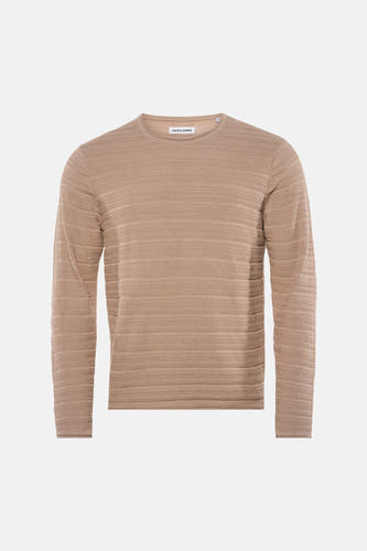 Pull beige à col rond de PREMIUM by JACK & JONES, avec un motif gaufré fin.