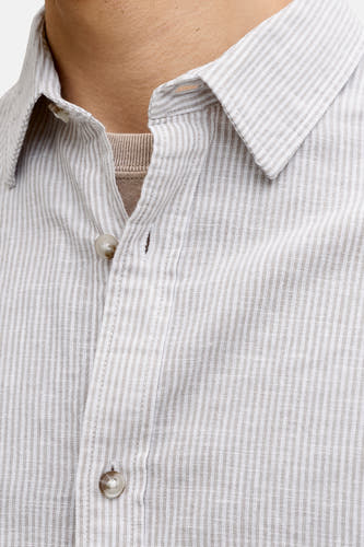 Chemise beige à rayures de PREMIUM by JACK & JONES, avec col et fermeture boutonnée.