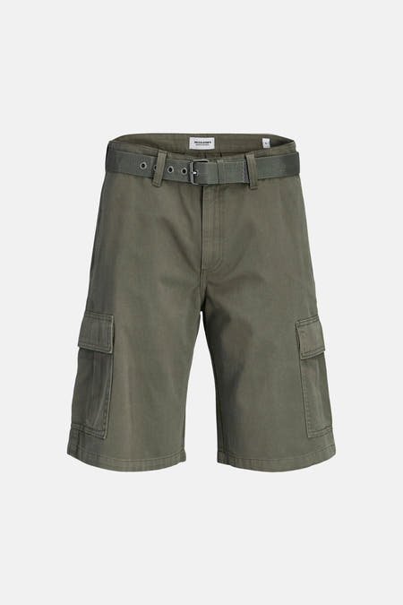 Short cargo pour homme de JACK & JONES JEANS INTELLIGENCE, avec ceinture tissée assortie et poches latérales.