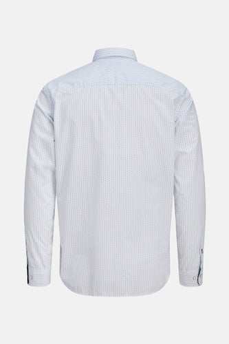 Achterkant van een wit overhemd met blauwe stippen.