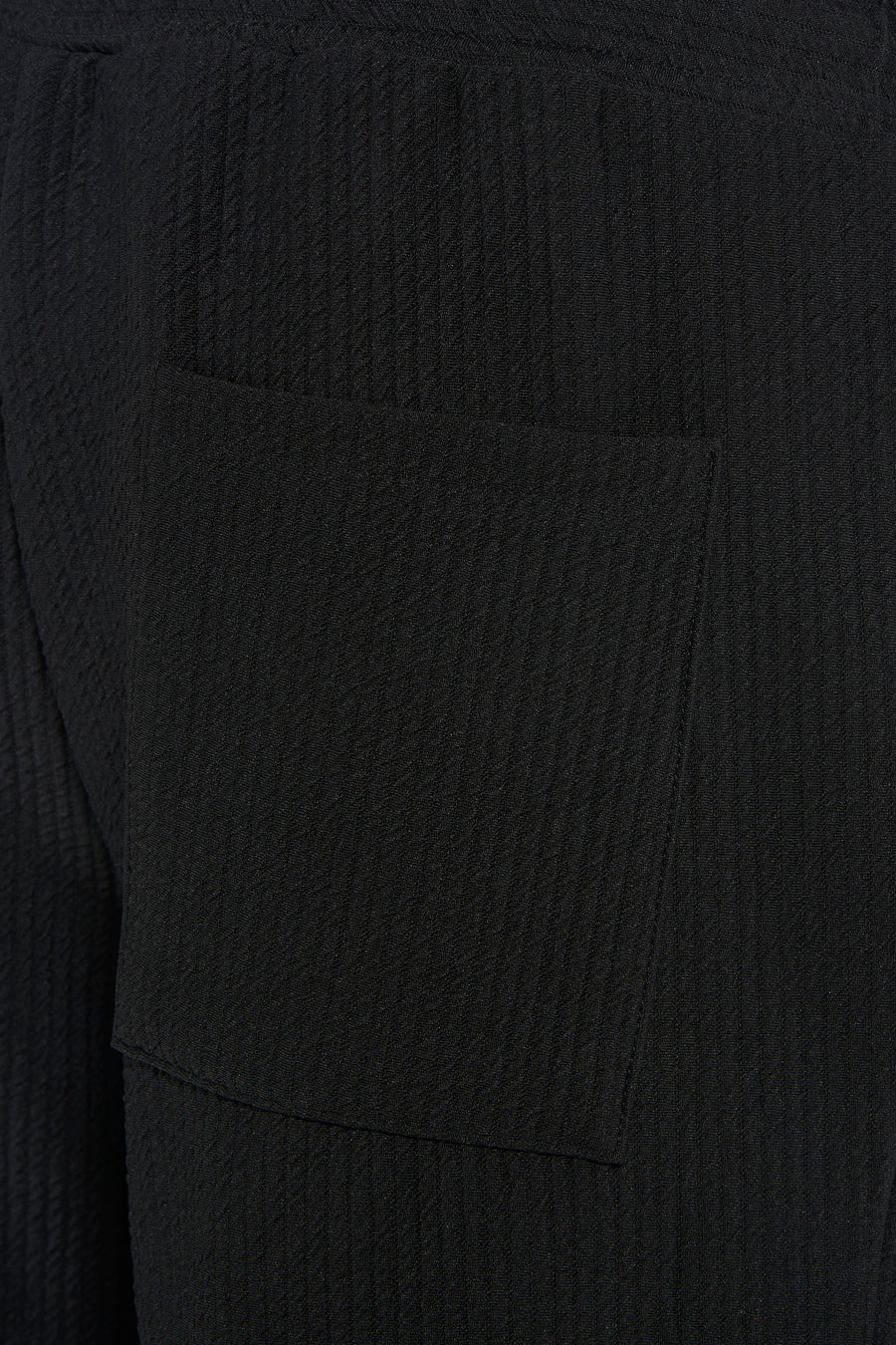 Zwarte korte broek van JACK & JONES JEANS INTELLIGENCE, close-up met textuur en zakdetail