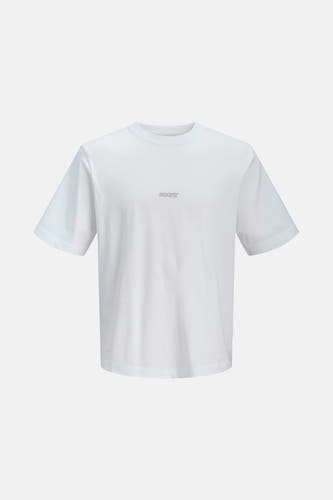 T-shirt blanc à manches courtes de CORE BY JACK & JONES, avec un logo subtil sur la poitrine.