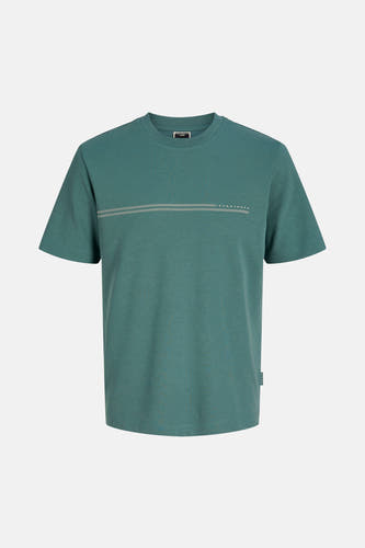 T-shirt à manches courtes vert de CORE by JACK & JONES, avec double rayure et logo sur la poitrine.