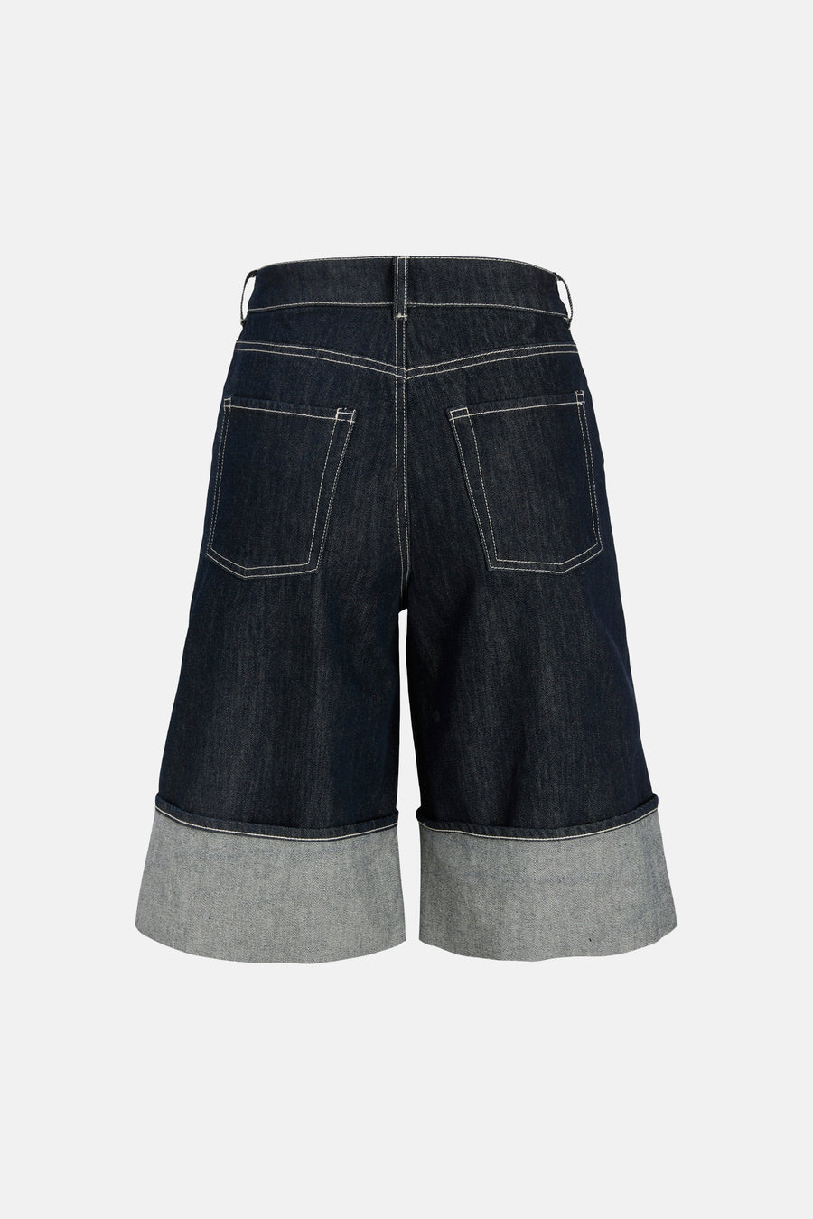 Short en jean bleu marine de JJXX avec jambes droites et ourlet retroussé, dos.