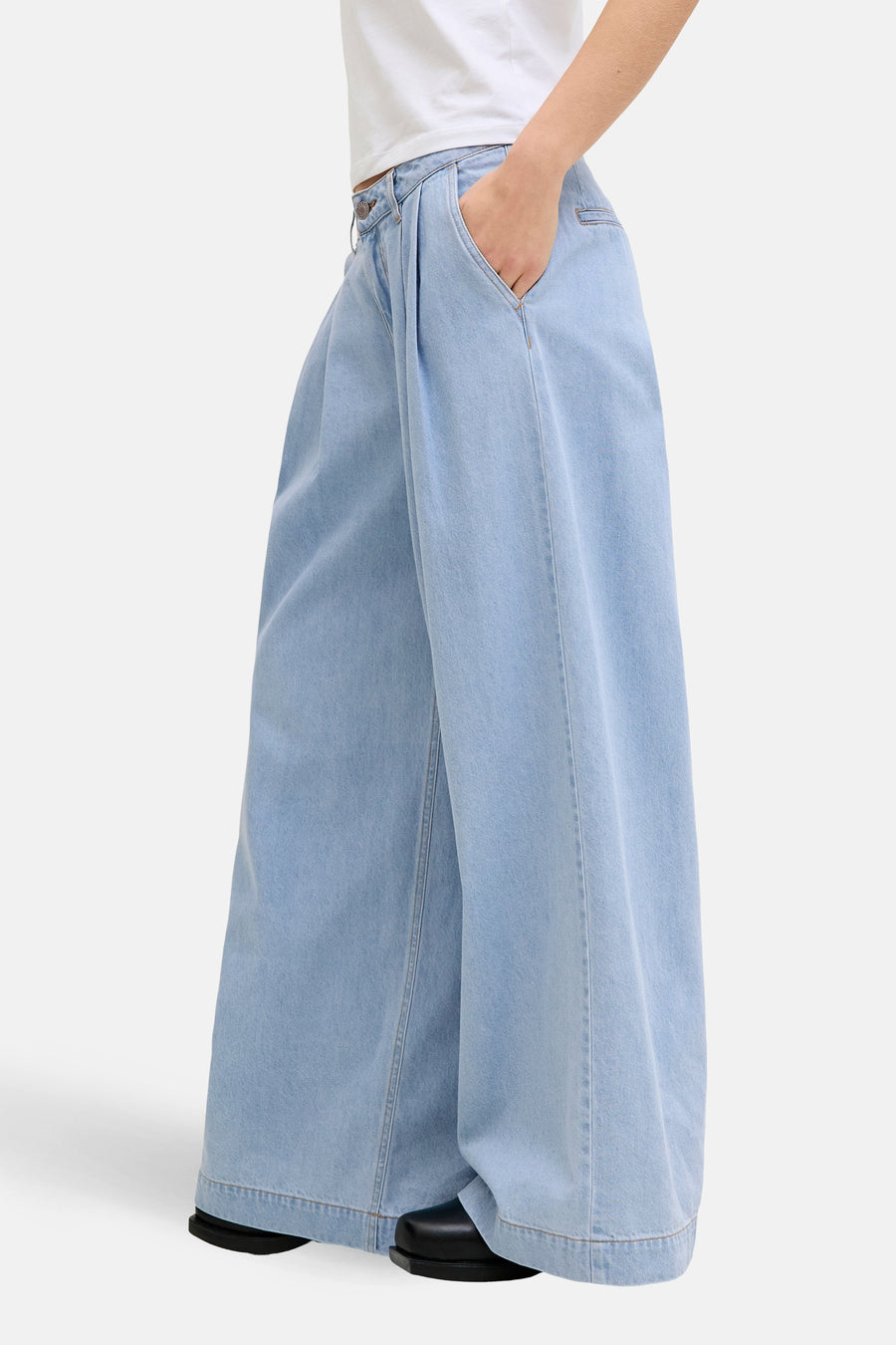 PALMA - light blue denim