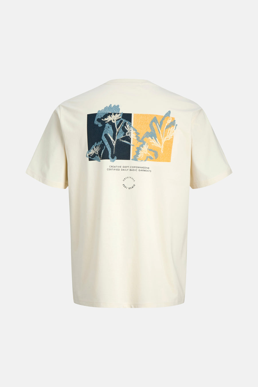 T-shirt écru de ORIGINALS BY JACK & JONES, avec imprimé graphique au dos et manches courtes.