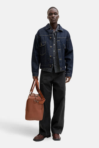 Pantalon noir de JACK & JONES JEANS INTELLIGENCE, avec jambes larges et un look décontracté.