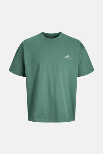 T-shirt à manches courtes vert de CORE BY JACK & JONES, avec un petit imprimé texte sur la poitrine.