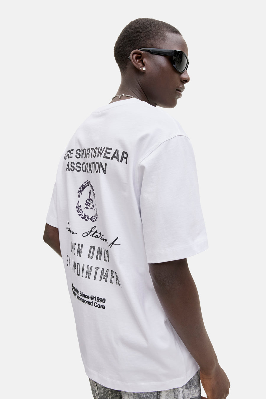 T-shirt blanc CORE BY JACK & JONES, à manches courtes et avec imprimé texte au dos.