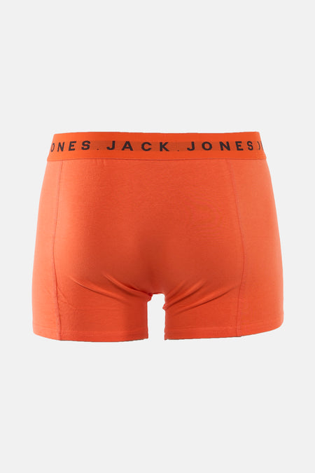 Oranje heren boxershort met merknaam op tailleband.