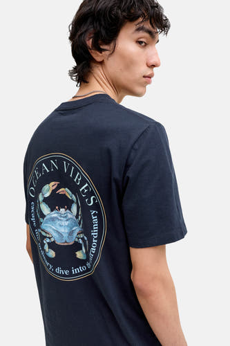 T-shirt bleu de ORIGINALS BY JACK & JONES, avec un imprimé rond d'un crabe dans le dos.