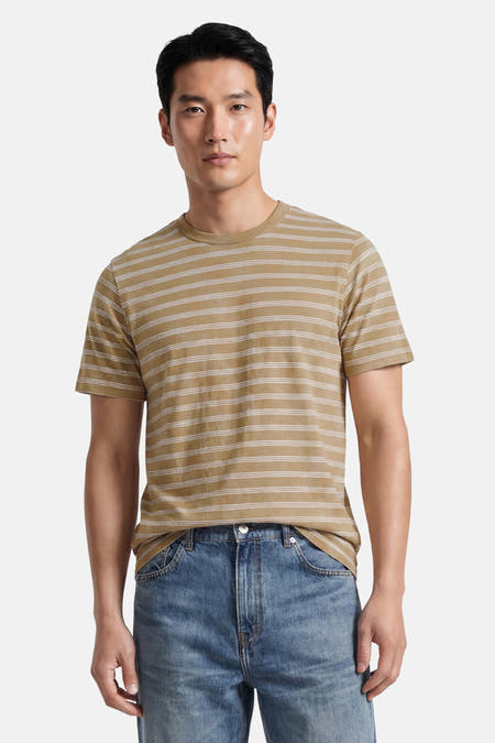 Beige gestreepte korte mouwen T-shirt van ORIGINALS BY JACK & JONES, gedragen met blauwe jeans, front view