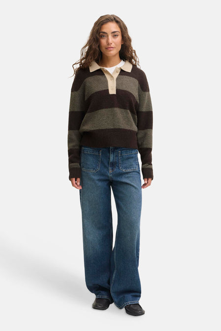 Pull - Seal Brown