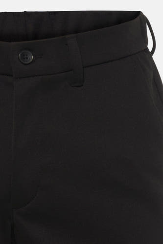 Short noir de JACK & JONES JEANS INTELLIGENCE, avec fermeture à boutons et poches latérales.
