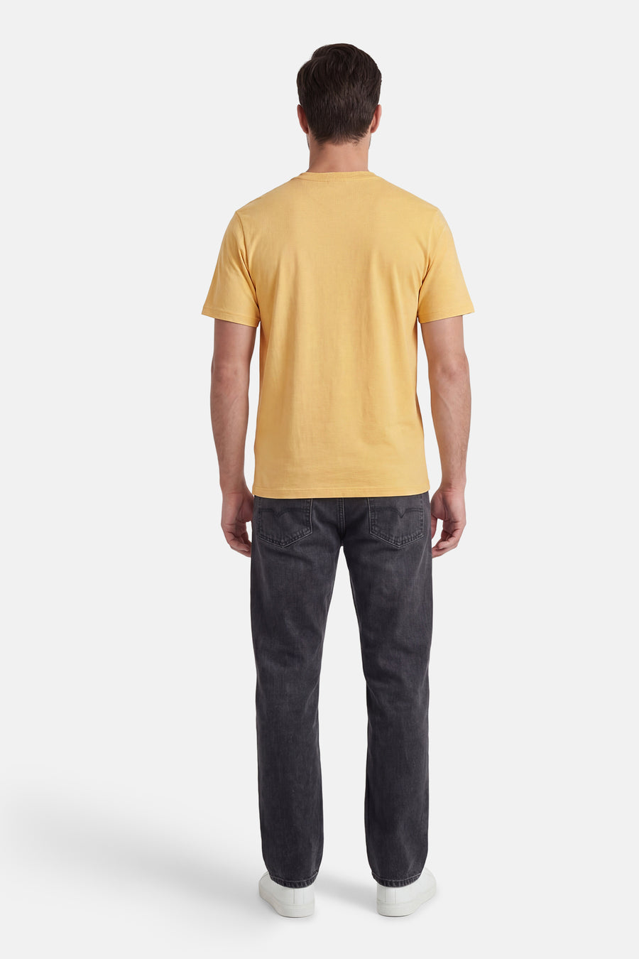 T-shirt jaune à manches courtes, col rond et texture légère de CORE BY JACK & JONES, vu de dos.