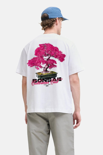 T-shirt blanc à manches courtes d'ORIGINALS BY JACK & JONES, avec un imprimé d'un arbre bonsai rose sur le dos.
