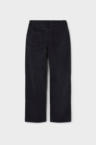 Jean en denim noir large de LMTD, vu de l'arrière avec des poches et une couleur unie.