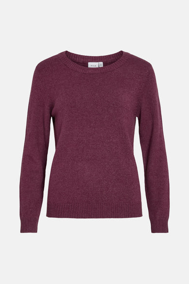 Sweater marron avec col rond de Vila, tricoté texturé sur un fond lisse.