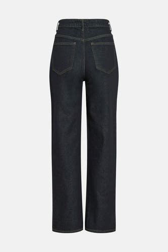 Jean droit bleu marine de VILA, avec des poches arrière et des surpiqures jaunes.