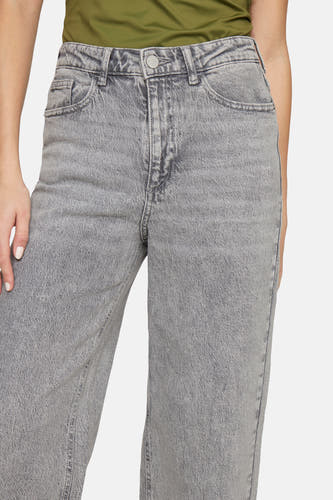 Jean clair gris, large de Vila avec un effet stonewashed.