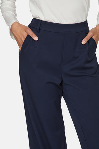 Pantalon bleu de VILA®, avec des poches et un design uni.