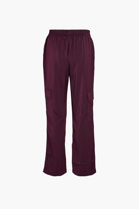 Pantalon marron de VILA®, avec une ceinture élastique et des poches cargo.