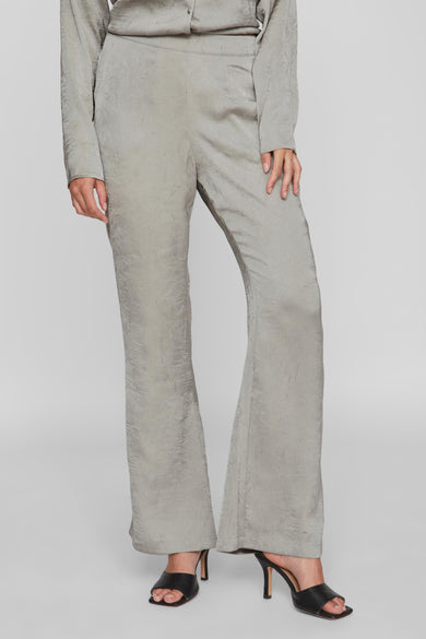 VIKLIA HW FLARED PANTS