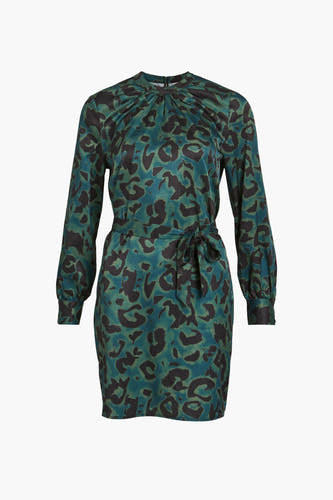 Robe verte à longues manches de VILA®, avec un imprimé tigre foncé et une ceinture à carreaux.