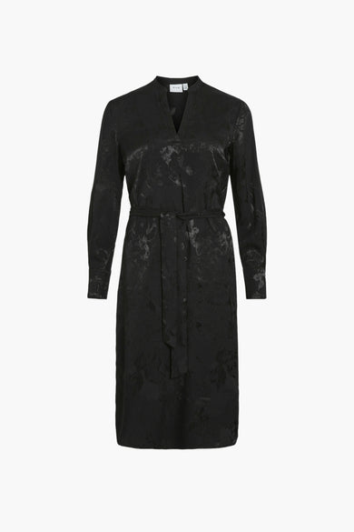 Robe noire à longues manches de Vila, avec ceinture et une subtile impression de fleurs.