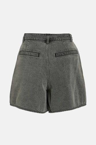 Short gris de VILA, avec des poches arrière et une texture stonewash.
