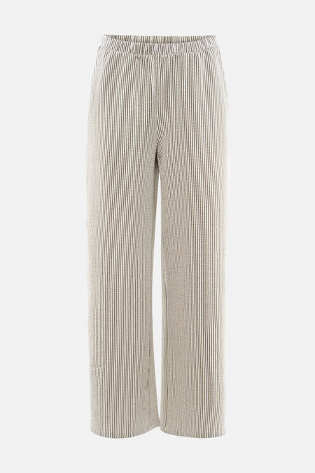 Pantalon rayé de couleur claire de VILA® avec taille élastique et jambes larges.