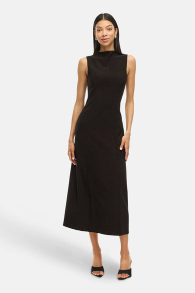 Robe sans manches noire de VILA®, avec une encolure haute et un ajustement moulant.