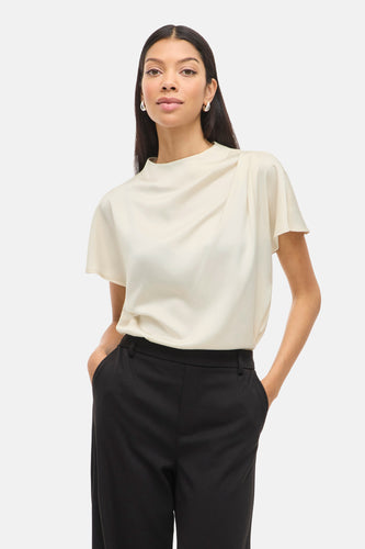 VIELMINA FUNNEL NECK S/S TOP