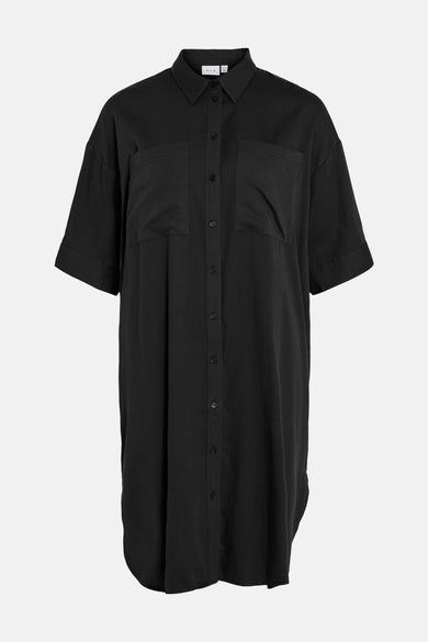 Robe noire à manches courtes de VILA®, vue de derrière avec des plis sur le dos.