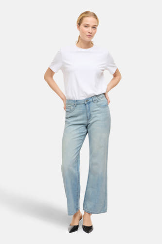 Wijdvallende jeans van lichtblauw denim van Vila, met een effen design.