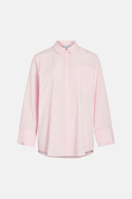 Chemise rose à manches longues de VILA, avec une poche poitrine et une fermeture boutonnée.