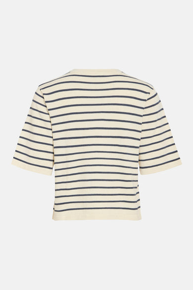 T-shirt beige à manches courtes de VILA, avec des rayures horizontales bleu foncé.