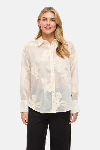 Blouse beige à manches longues de Vila, ornée d'applications florales délicates et d'un col classique.