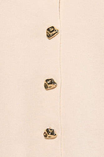 Gilet écru de VILA® avec boutons dorés irréguliers.