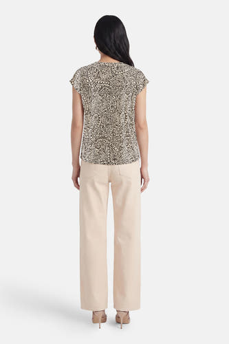 Multicolor blouse met korte mouwen van VILA® met zwart-crème paisleyprint, achterkant getoond.