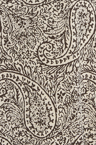 Chemisier à manches courtes de couleur marron foncé et beige de VILA® avec un motif abstrait de type cachemire et une texture subtile.