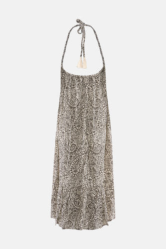 Robe licou à imprimé cachemire de VILA en couleur crème et marron foncé, avec des pompons au niveau du nœud de cou.