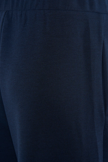 Pantalon bleu de VILA® avec une texture tricotée douce et fine et une taille élastique.