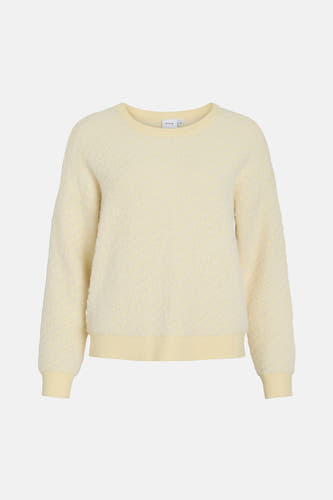 Pull jaune à col rond de VILA, avec manches longues et bords-côtes.