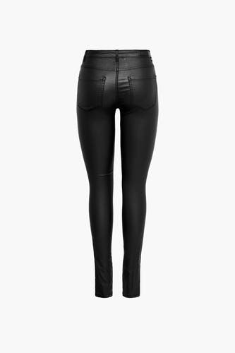 Pantalon noir d'ONLY, dos, avec finition brillante et boutons sur les poches.