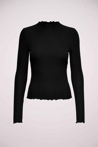 Pull noir à longues manches ONLY, avec côtes et plis au col et en bas.